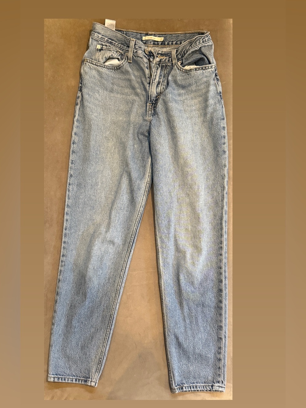 Levi's High-Rise 80s Mom Light Blue Jeans